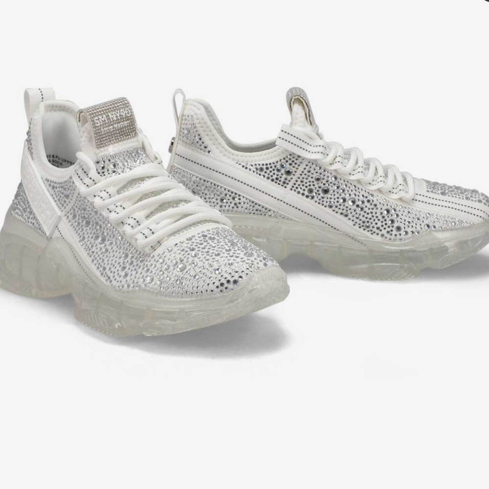 Maxima Steve Madden Women’s white  Chunky Platform Sneakers Size7.5